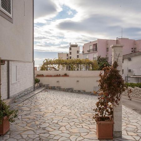 Apartment-Hotel Vila Petrovic-Becici Budva Exterior photo